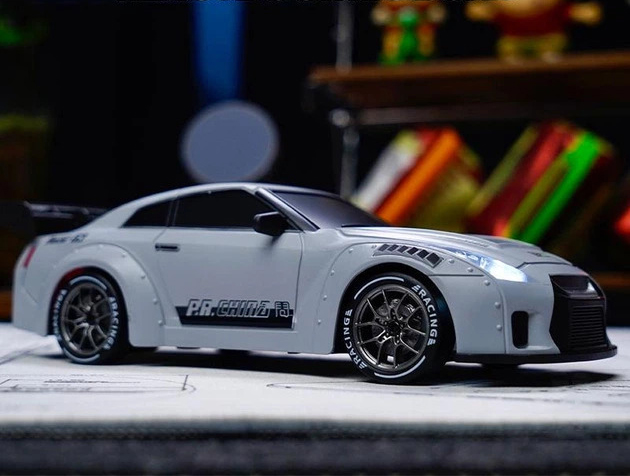 Машинка для дрифта на радіокеруванні RC Drift car S815 1:24 4WD з LED-підсвіткою